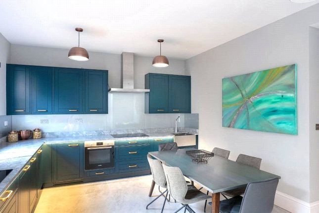 Flat 3 Lowri Building, 114, Tooley Street, London photo 3