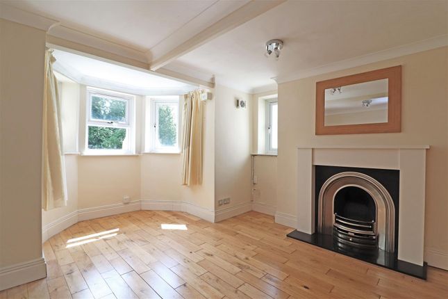 Flat 1 The Copse, 47, Alma Road, Reigate photo 2
