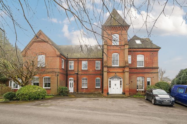 Flat for sale in Summersbury Hall, Summersbury Drive, Shalford, Guildford