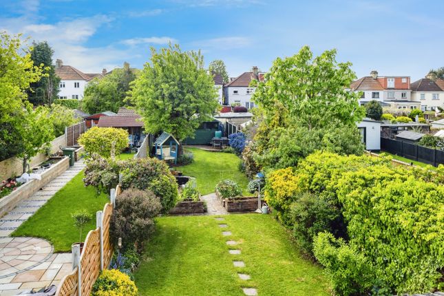 End terrace house for sale in Park Crescent, Hornchurch, Essex