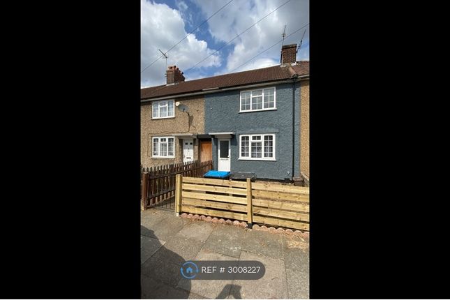 3, Croft Road, Enfield photo 2