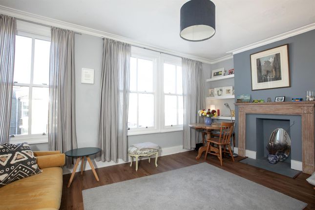 Flat 3, 100, Southwell Road, London photo 2