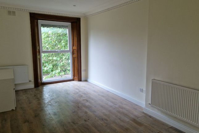 Stonegrove House, Stonegrove, Edgware photo 2