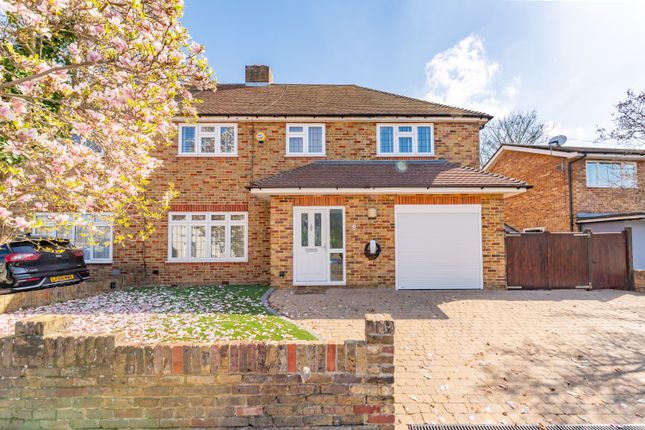 4-bed house on 8, Oaks Road, Staines-upon-Thames, £650,000