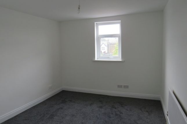 Oswald Road, Southall photo 3