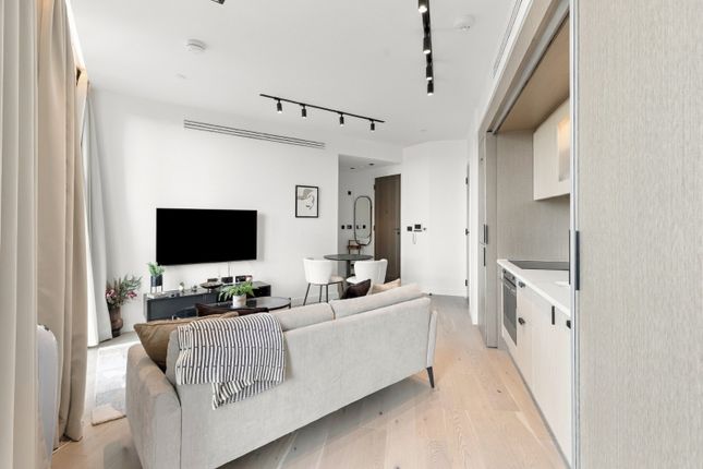 18 The Pembridge, 1A, Pembridge Gardens, London photo 2