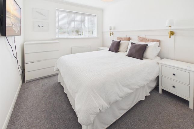 3, Anderson Close, Newhaven photo 4