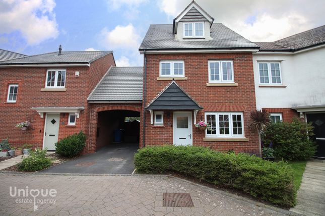 Thumbnail Terraced house for sale in Hawknest Avenue, Fleetwood