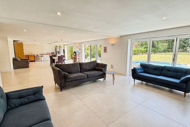 93, Lincoln Road, Branston photo 2