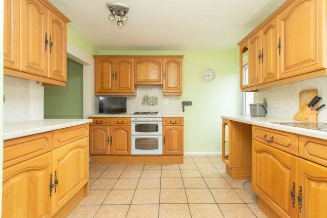 40, Priest Avenue, Kent photo 3