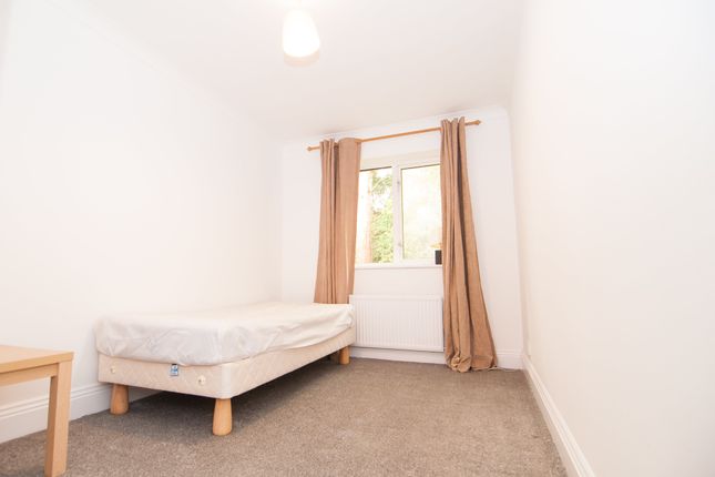 Flat to rent in Forest Road, Branksome Park, Poole