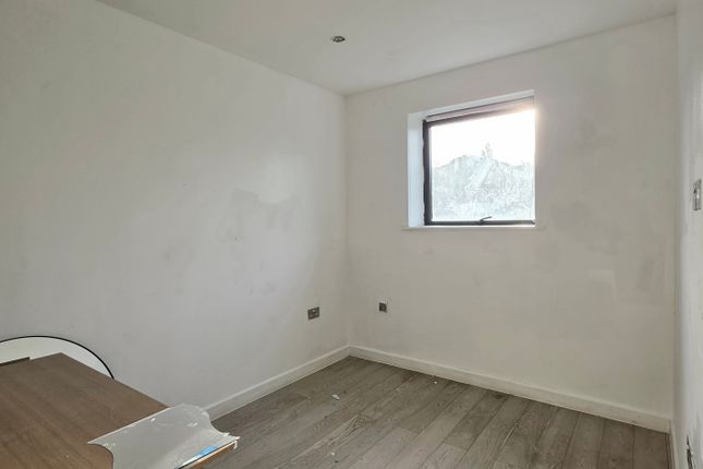 Flat 10, Harrow photo 3