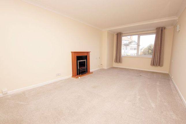 26, Hometide House, Lee-On-The-Solent photo 2