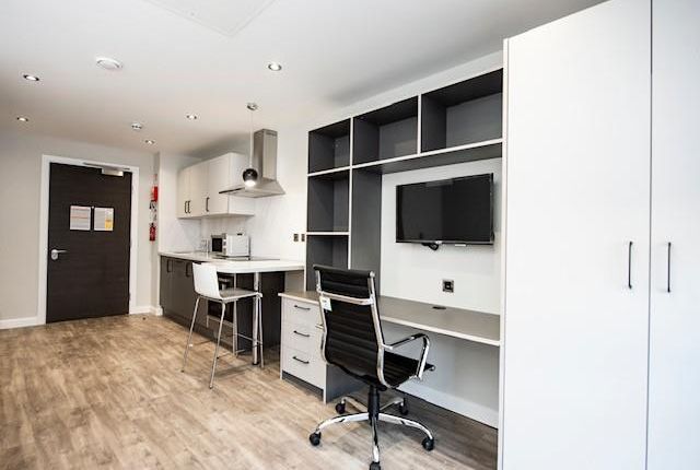 Thumbnail Studio to rent in Charles Street, Leicester