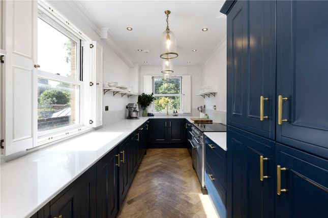 Ground Floor Flat, 69, Medfield Street, London photo 4