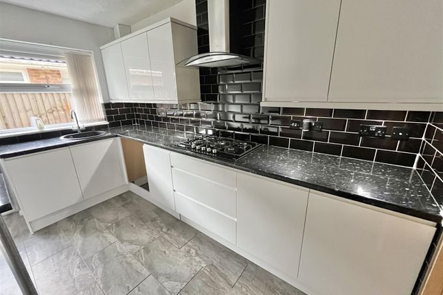 3, Ladbrooke Road, Clacton-On-Sea photo 2