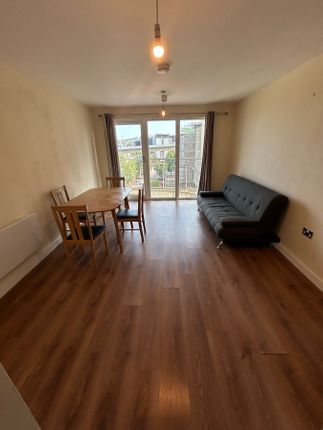 225 Picton, Watkiss Way, Cardiff photo 4