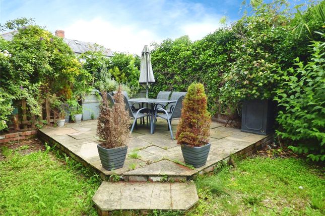 2, Edgeworth Avenue, Bury photo 4