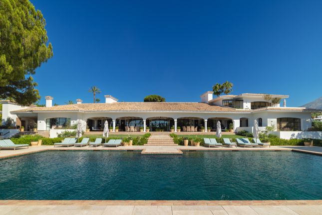 Villa for sale in Marbella Golden Mile, Andalusia, Spain