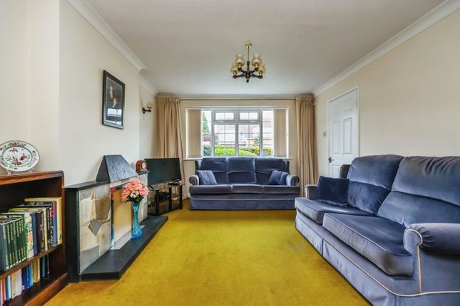 7, Ascot Drive, Nottingham photo 2