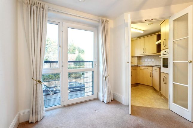 Flat 15, Coleridge Court, 2, Coleridge Vale Road North, Clevedon photo 3