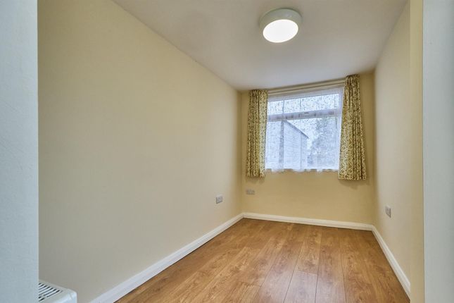 1, Sharpless Road, Burbage photo 4