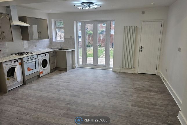 Darley Gardens, Morden photo 4