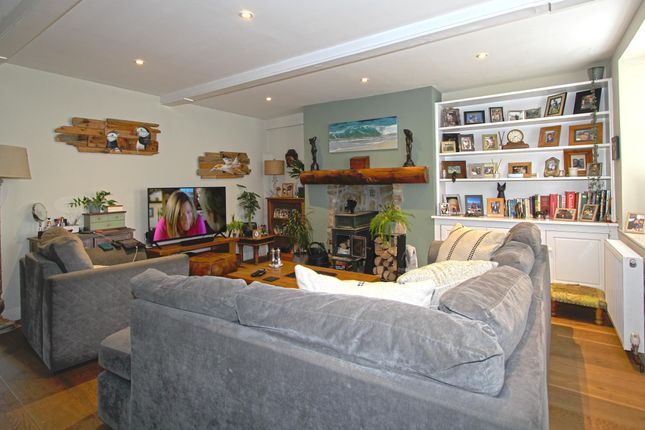20 High Street, Alderney , Alderney photo 3