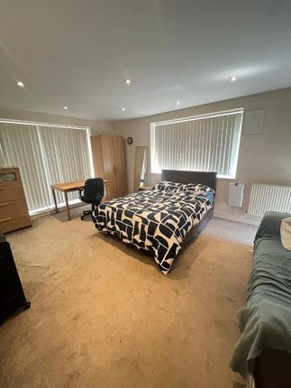 ., Sail Court, East India Quay photo 5