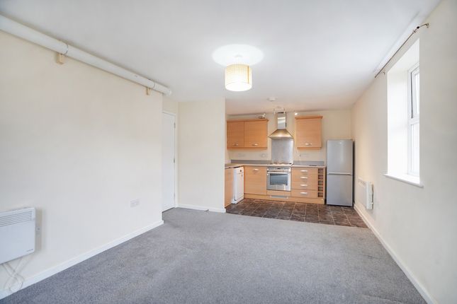 67, Longstork Road., Rugby photo 3