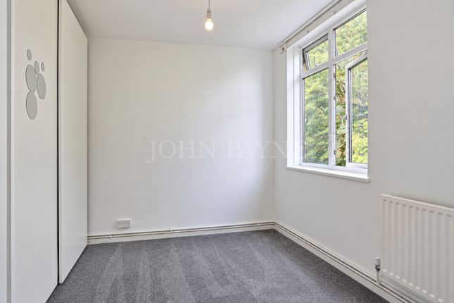 3, Felspar Close, London photo 5