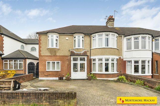 Property for sale in Woodland Way, London N21