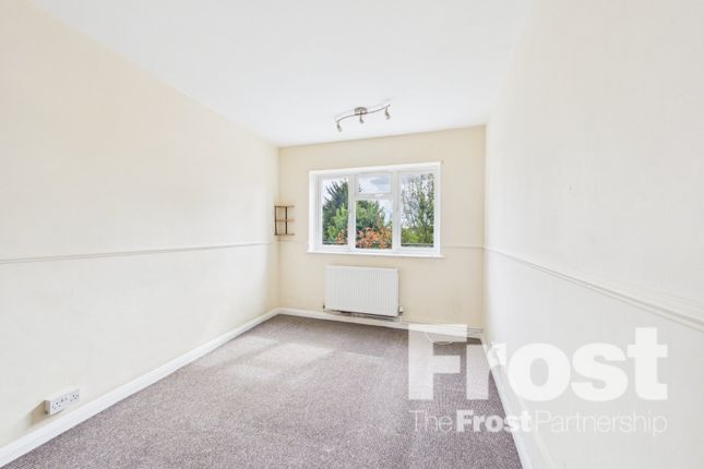 Flat 2 Willow Court,, Meadfield Road, Berkshire photo 3