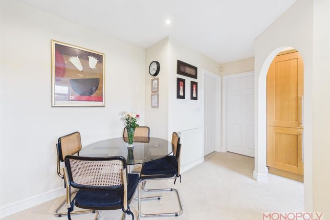14 Rhuddlan Road, Wrexham photo 4
