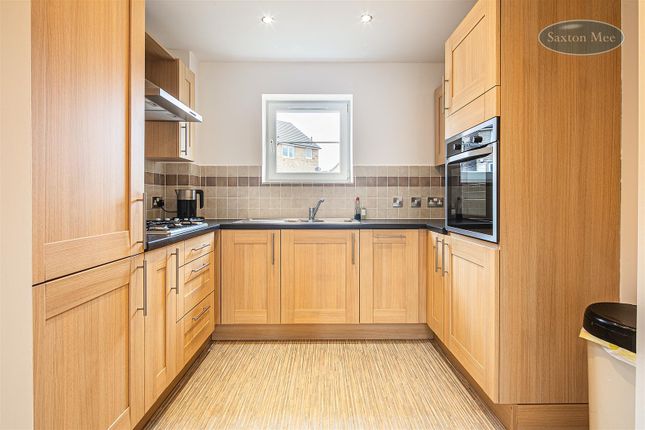 29, Grenoside Grange Close, Sheffield photo 2