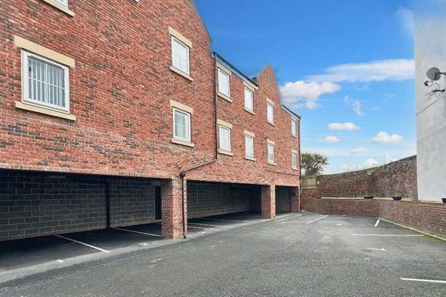 Town house for sale in Stone Row, Saltburn-By-The-Sea