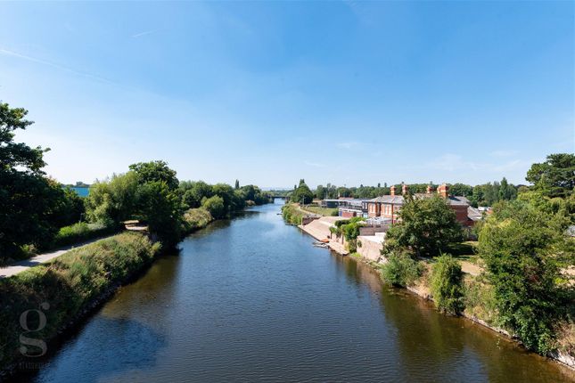 Flat for sale in Greyfriars Avenue, Hereford