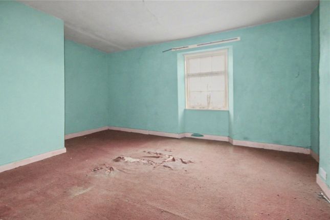 26, Victoria Street, West Yorkshire photo 4