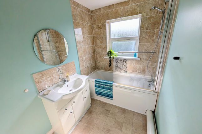 67, Lambert Street, Gwent photo 5
