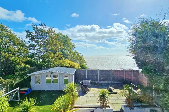 38, Naze Park Road, Walton-on-the-Naze photo 2