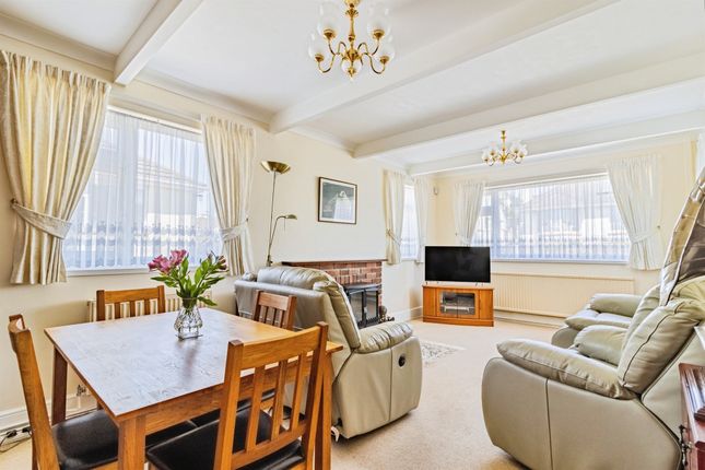 13, Fairfield Road, Newton Abbot photo 4