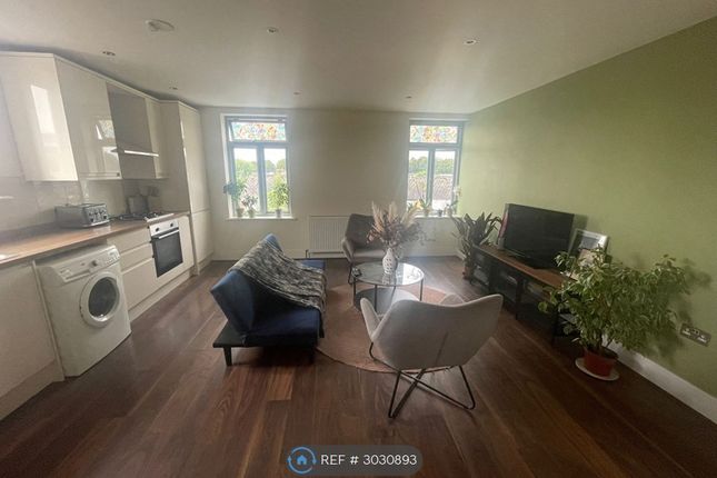 Flat, A Morden Road, London photo 5