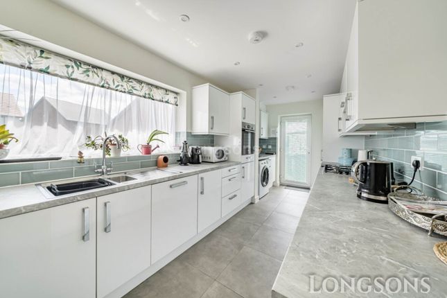 62, Greyling Way, Swaffham photo 3