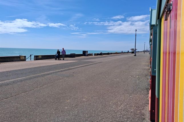 252, Beach Hut, 252, Kingsway, Hove photo 4