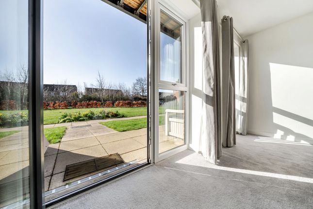 Apt 16, Monaveen, Chichester photo 2