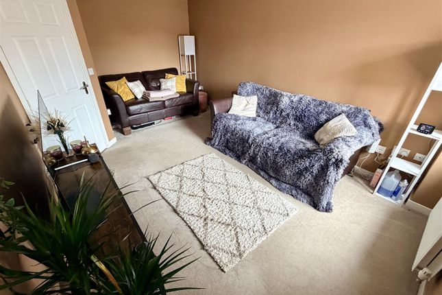 40, Caesar Drive, Nuneaton photo 3