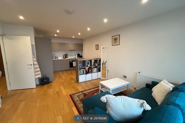 Genteel House, Samara Drive, Southall photo 2