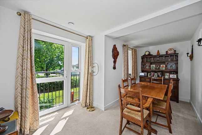 Flat 30, Knox Court, Rugby photo 4