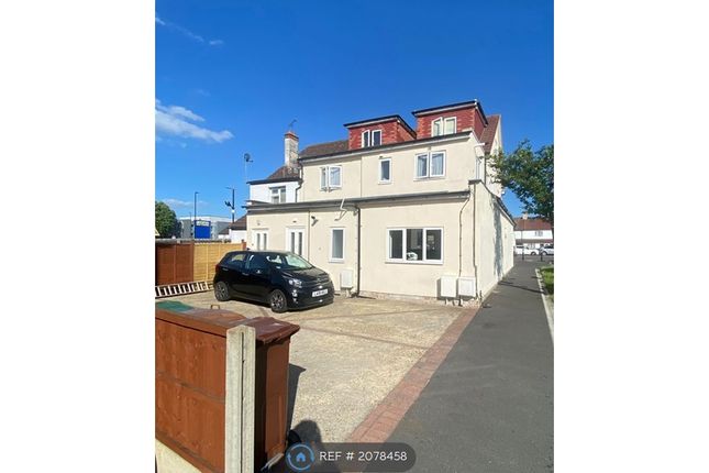 Thumbnail Flat to rent in Oldfields Road, Sutton