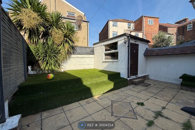 Britannia Road, Southsea photo 4